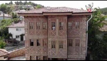 Bursa'daki bu köye gelen misafirler milyonluk konakta ücretsiz kalıyor