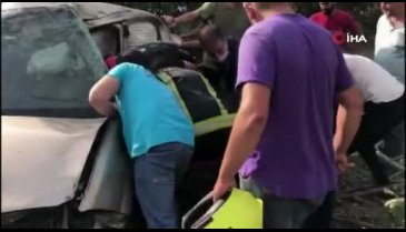 Bursa Nilüfer'de otomobil tarlaya uçtu!