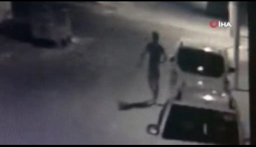 Yanından geçtiği 22 aracın lastiğini kesti!