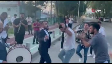 Dünya Şampiyonu Enes Uslu Bursa'da dünya evine girdi