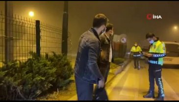 Bursa'da alkollü sürücü aracında sızdı