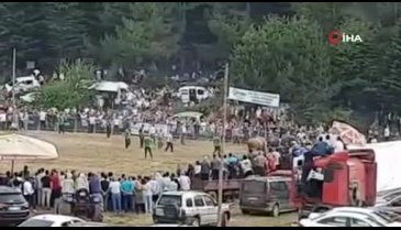 Bursa'da düzenlenen boğa güreşleri İspanya arenalarını aratmadı