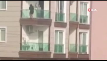 Çığlık atarak balkona çıkan kadın, ikinci kattan düşerek ağır yaralandı