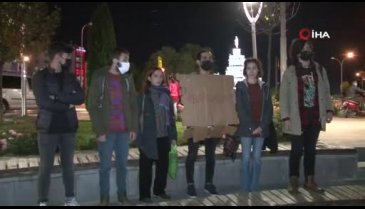 Eskişehir'de gençlerden 'barınamıyoruz' eylemi