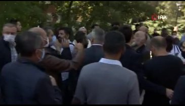 Aşı karşıtları bu sefer de Ankara'da toplandı
