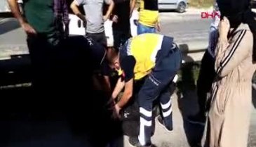 Bursa'da otomobille çarpışan motosikletin sürücüsü yaralandı