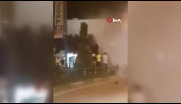 Bursa'da kaldırıma çarparak takla atan otomobil alev aldı