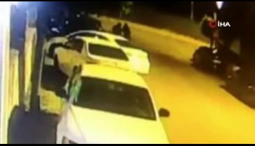 İstanbul'da şaşkına çeviren soygun! Oyuncak tabancayla soygun yaptılar
