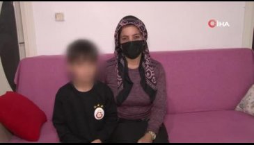 İstanbul'da bir öğretmen öğrencisinin kulağını çekerek yırttı