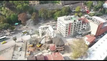 Bursa'nın tarihini gölgeleyen binaların yıkımı drone kamerasında