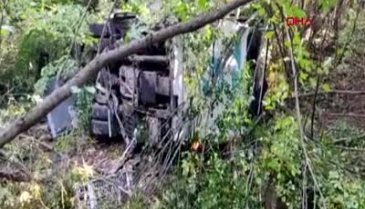 Samsun'da korkunç kaza! 2 ölü, 14 yaralı