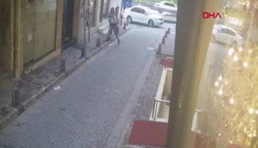 Turistler saniyelerle kurtuldu