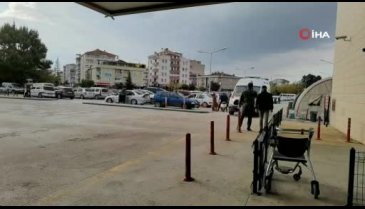 Bursa'da geri manevra yapan otomobilin çarptığı yaşlı adam yaralandı