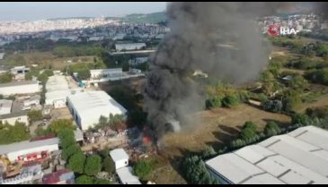 Bursa'da geri dönüşüm deposunda büyük yangın