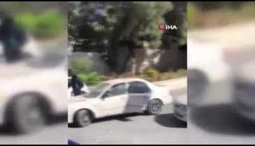 Kudüs'te maskeli kişiler araçlara saldırdı!