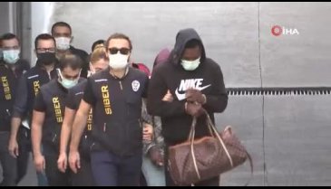 Adana'da siyahiler "futbolcuyuz" yalanıyla dolandırmış!