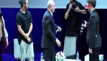 CHP'li Kılıçdaroğlu gençlerle bir araya geldi