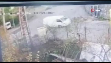 Bursa'da freni boşalan minibüs iki kadını ezdi: 1 ölü