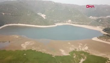 Bursa'da Gölbaşı Barajı'nın yüzde 70'i kurudu