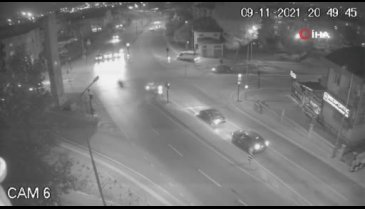 Bursa'da motokuryeye çarptı, arkasına bakmadan gitti