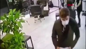 Kargo paketinin içinden poşet çıktı