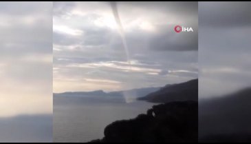 Mersin'de denizde çıkan hortum tedirginlik yarattı