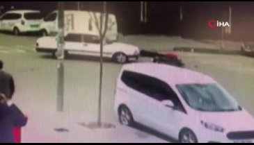 Batman'da feci kaza! Otomobilin altında kaldı