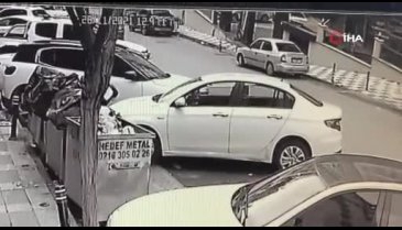 İstanbul'da minibüs şoförü bayıldı, can pazarı yaşandı