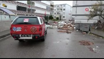 Bursa'da Gemlik'in fırtınanın gördüğü zarar gün ağarınca ortaya çıktı