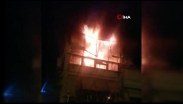 İstanbul'da 10 katlı apartmanda yangın çıktı