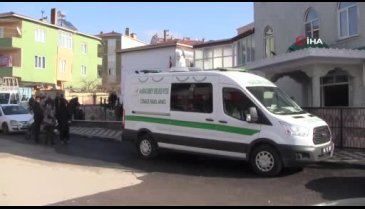 Bursa'da aşı karşıtlığıyla bilinen doktorun cenazesi toprağa verildi