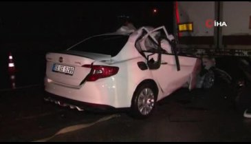 Park halindeki TIR'a ok gibi saplandı