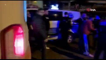Büfeyi basıp silahlı çatışmaya girdiler: 3 yaralı