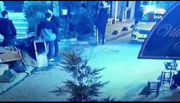 İstanbul'da dehşet anlar! Otomobille geçerken kurşun yağdırdılar