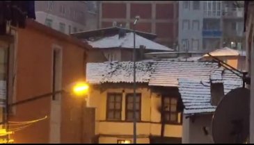 Bursa merkezine kar yağışı başladı - 2