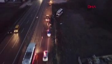 Bursa'da yolcu otobüsü tarlaya uçtu! 12 yaralı &nbsp;