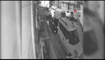 İstanbul'da çaldıkları aracı boyayıp bıraktılar