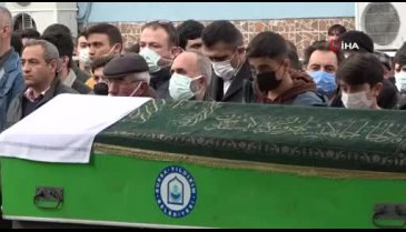 Bursa'da dezenfektanla ateşe verilip hayatını kaybeden genç defnedildi