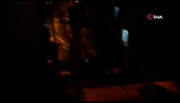 Bomba gibi patlayan trafo paniğe neden oldu