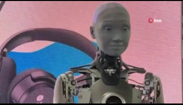 İnsansı robot Ameca görücüye çıktı