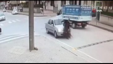 Bursa'da otomobilin çarptığı çocuktan kahreden haber