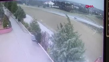 Futbolcu Ahmet Çalık trafik kazasında öldü - 2