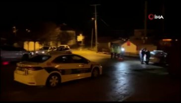 Akılalmaz olay! Kendisine yardıma gelen polislerin aracını çaldı