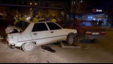 Şanlıurfa'da feci kaza! 3 araç birbirine girdi