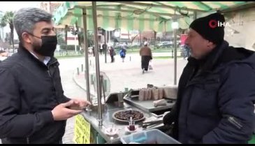 Bursa'da yabancı dil öğrenen seyyar satıcının işleri açıldı