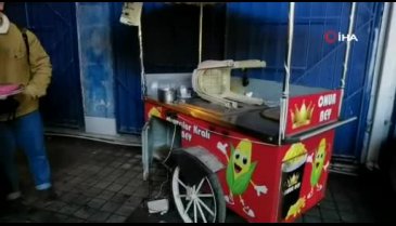 Bursa'da engelli gencin tezgahındaki malzemeler çalındı