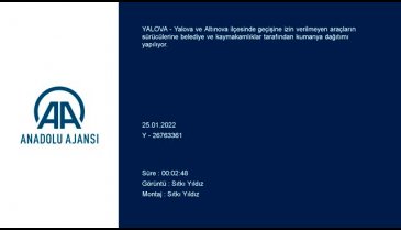 Bursa yolunda kalanlara kumanya dağıtılıyor
