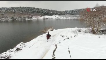 Bursa'da atla snowboard keyfi