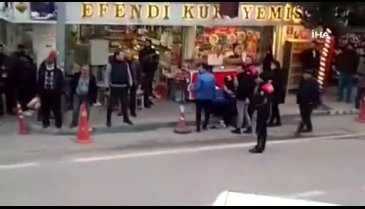 Bursa'da anten takarken 3. kattan düşen kadın ağır yaralandı