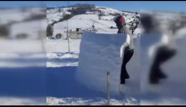 Bursa'da Eskimo evinde sıra gecesi düzenlediler